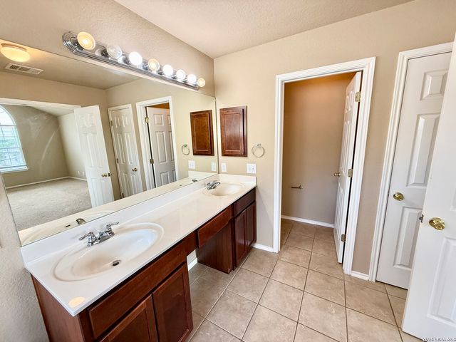 613 MAGDALENA LN, New Braunfels, TX 78132