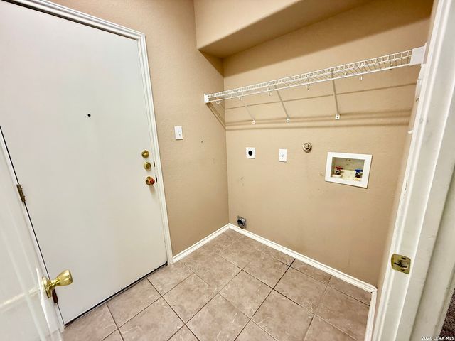 613 MAGDALENA LN, New Braunfels, TX 78132