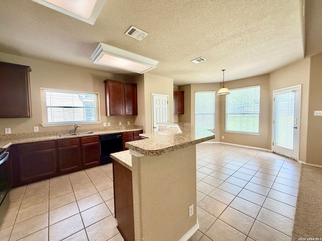 613 MAGDALENA LN, New Braunfels, TX 78132
