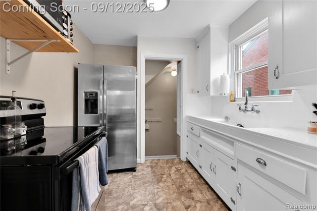 1650 19th Street, Wyandotte, MI 48192