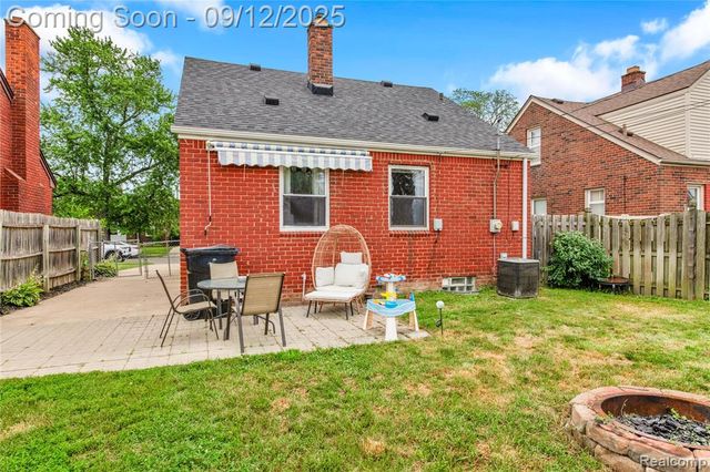 1650 19th Street, Wyandotte, MI 48192