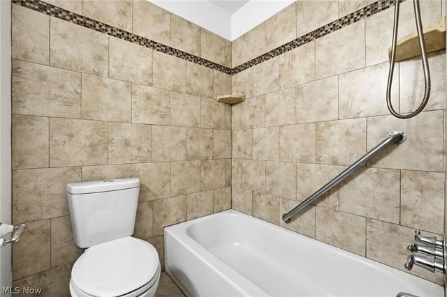 1523 Bradford Drive, Macedonia, OH 44056