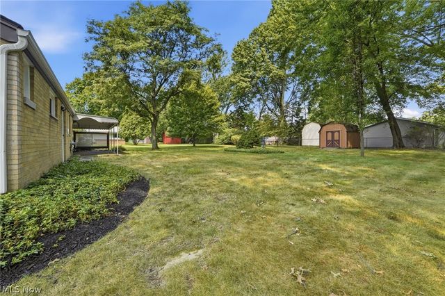 1523 Bradford Drive, Macedonia, OH 44056