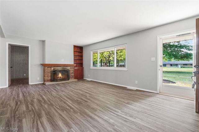 1523 Bradford Drive, Macedonia, OH 44056