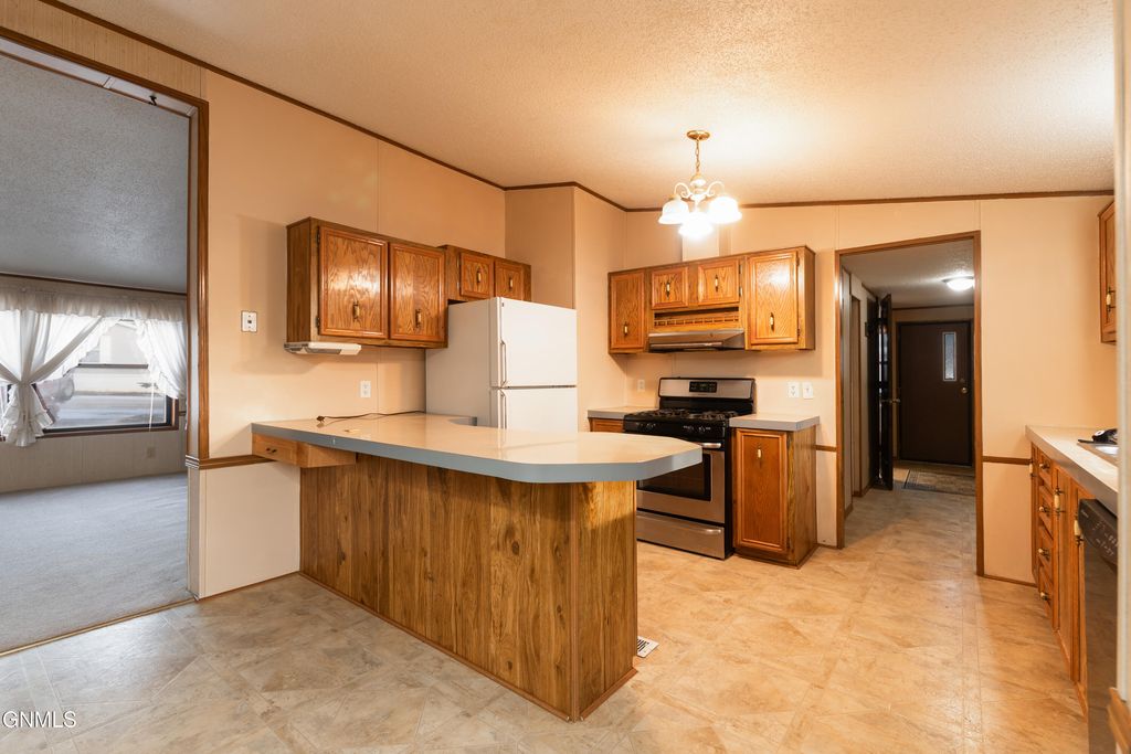 4337 Drake Drive, Bismarck, ND 58503 photo 12