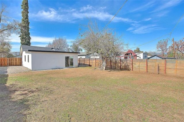 4472 Forest St, Riverside, CA 92507