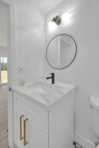 4472 Forest St, Riverside, CA 92507