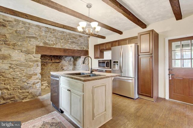 3015 YORK RD, Gettysburg, PA 17325