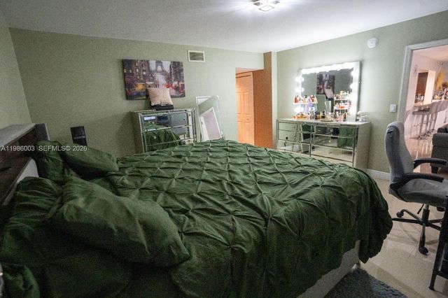 333 Ives Dairy Rd A33306, Miami, FL 33179