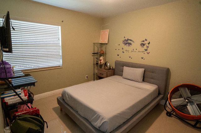 333 Ives Dairy Rd A33306, Miami, FL 33179