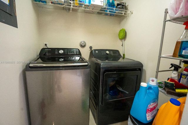 333 Ives Dairy Rd A33306, Miami, FL 33179