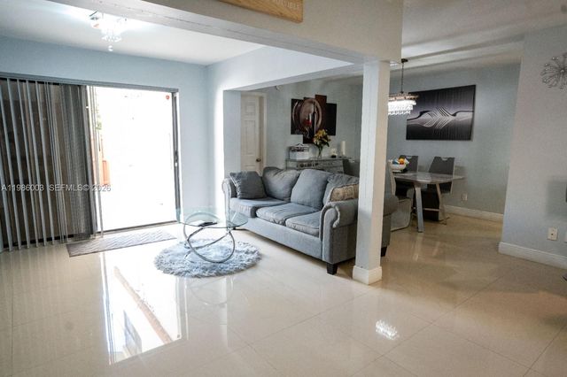 333 Ives Dairy Rd A33306, Miami, FL 33179