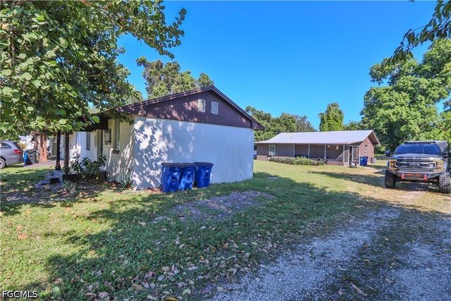 102 3rd ST, Fort Myers, FL 33907