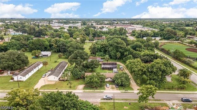102 3rd ST, Fort Myers, FL 33907