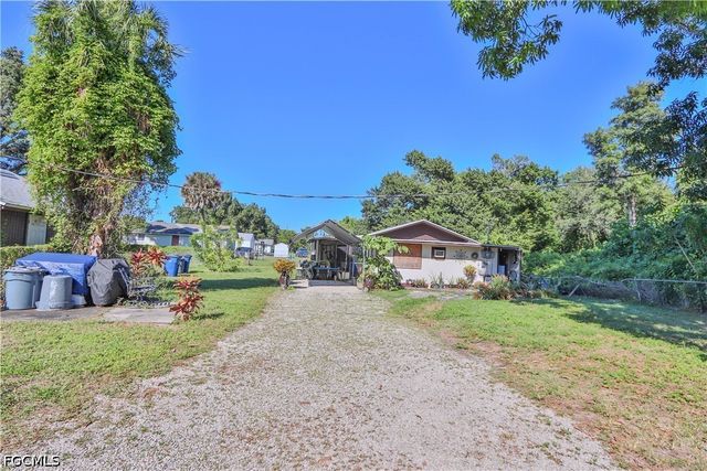 102 3rd ST, Fort Myers, FL 33907