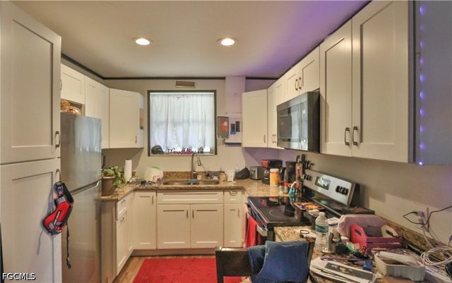 102 3rd ST, Fort Myers, FL 33907