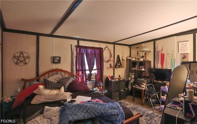 102 3rd ST, Fort Myers, FL 33907