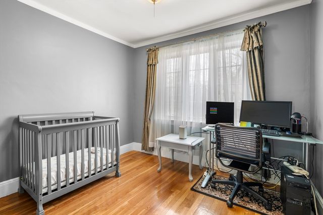 15 Loveland St 15, Brookline, MA 02445