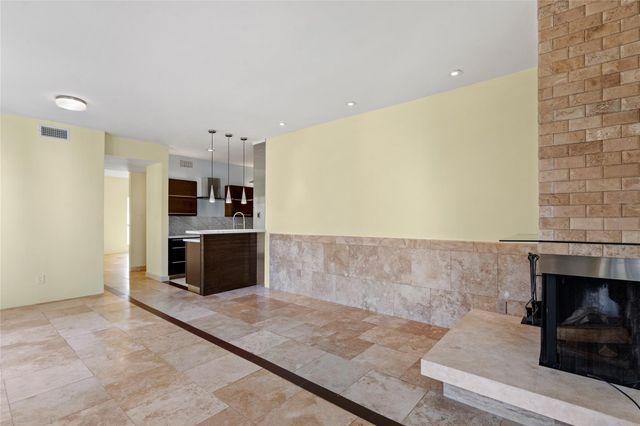 4001 Nasa Parkway 213, El Lago, TX 77586