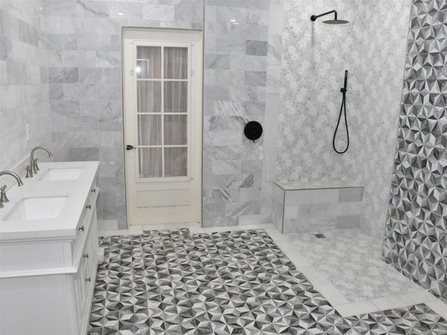 915 LIBERTY Street, Meadville, PA 16335