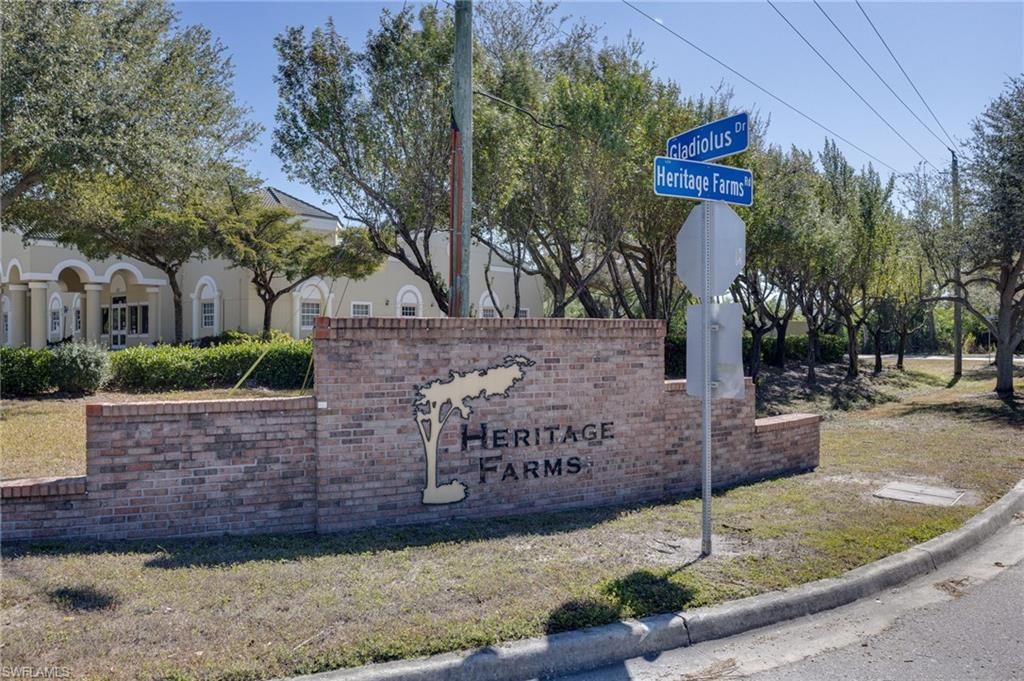 3739 Liberty SQ, FORT MYERS, FL 33908 — photo 2