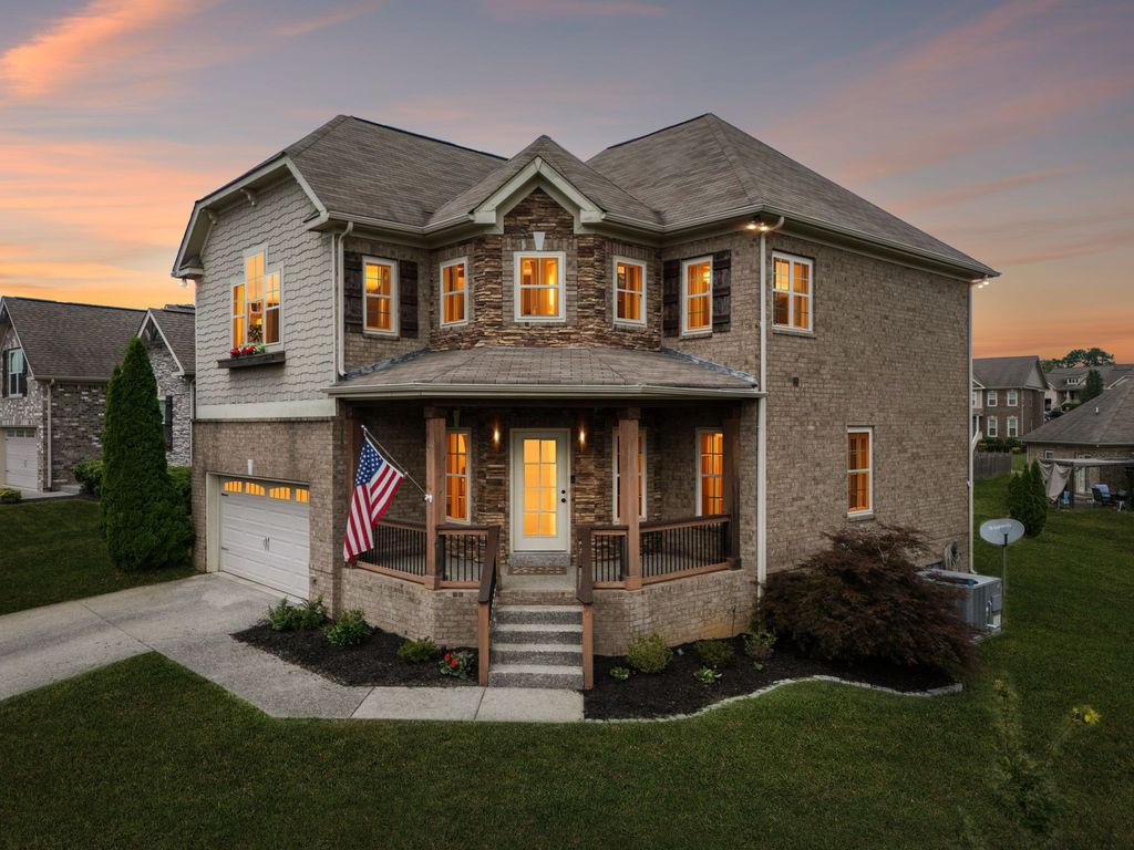 2004 Rudder Ct, Spring Hill, TN 37174