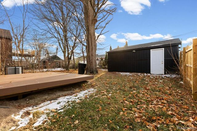 191 Eastlawn Street, Detroit, MI 48215