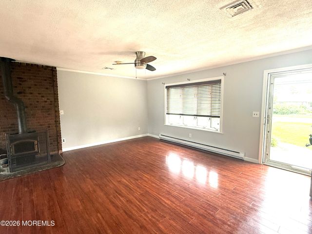 523 Northern Boulevard, Bayville, NJ 08721