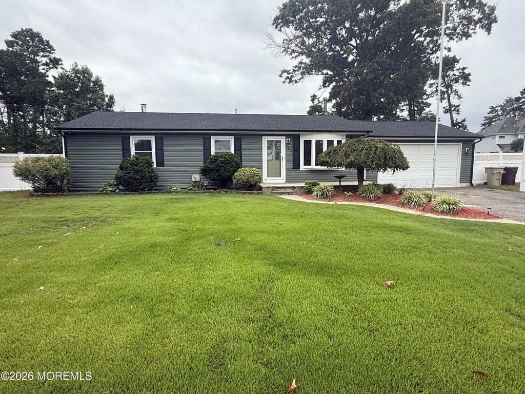 523 Northern Boulevard, Bayville, NJ 08721