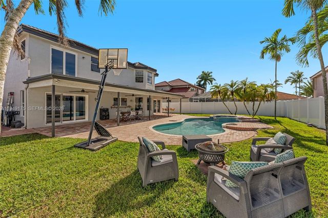590 SW 178th Way, Pembroke Pines, FL 33029