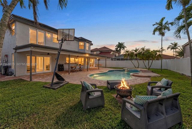 590 SW 178th Way, Pembroke Pines, FL 33029