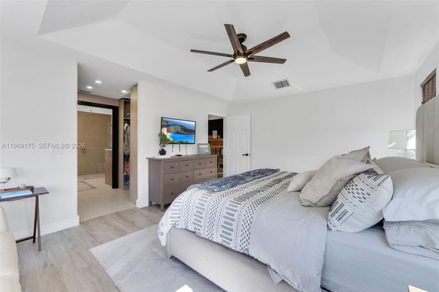 590 SW 178th Way, Pembroke Pines, FL 33029