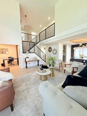 590 SW 178th Way, Pembroke Pines, FL 33029