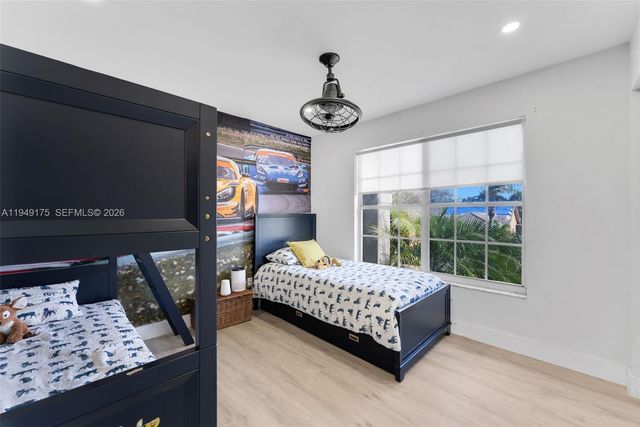 590 SW 178th Way, Pembroke Pines, FL 33029