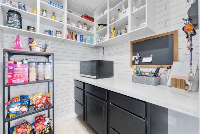 590 SW 178th Way, Pembroke Pines, FL 33029