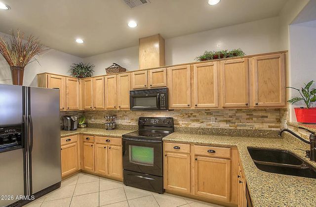 1225 N 36TH Street 1084, Phoenix, AZ 85008
