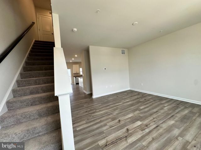 5638 LUDLOW PL, White Plains, MD 20695
