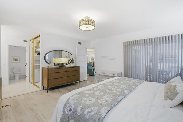 2238 N Cypress Bend Dr 608, Pompano Beach, FL 33069