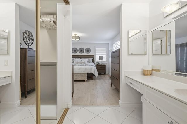 2238 N Cypress Bend Dr 608, Pompano Beach, FL 33069