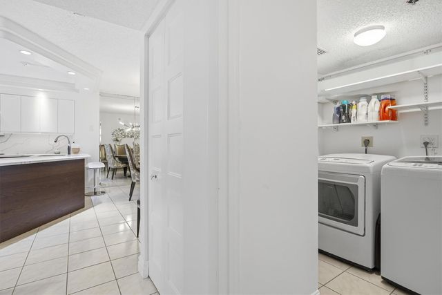 2238 N Cypress Bend Dr 608, Pompano Beach, FL 33069