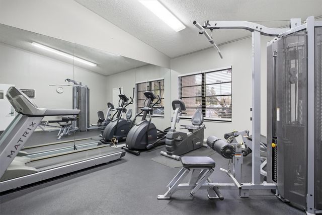 2238 N Cypress Bend Dr 608, Pompano Beach, FL 33069