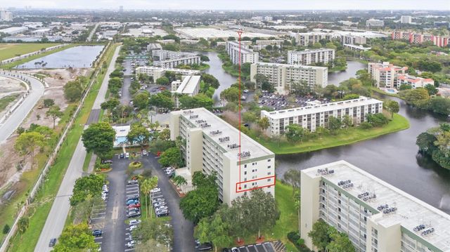 2238 N Cypress Bend Dr 608, Pompano Beach, FL 33069