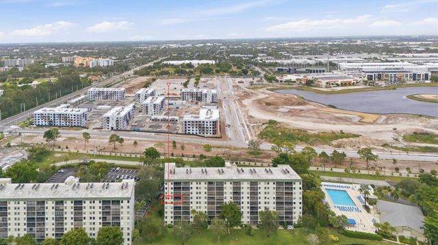 2238 N Cypress Bend Dr 608, Pompano Beach, FL 33069