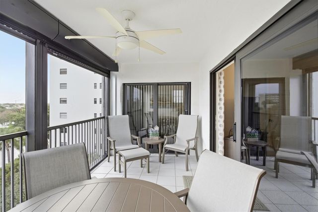 2238 N Cypress Bend Dr 608, Pompano Beach, FL 33069