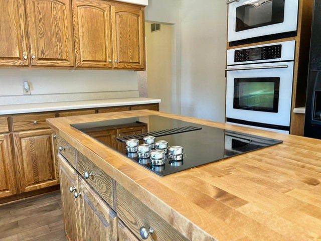 107 Hilltop Street, Colona, IL 61241
