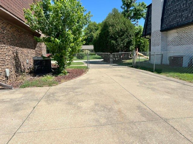 107 Hilltop Street, Colona, IL 61241