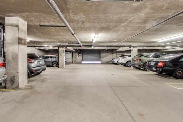 321 S Sangamon Street 605, Chicago, IL 60607