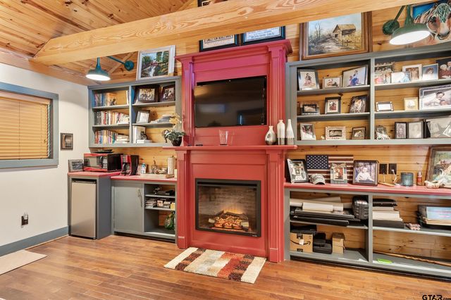 975 County Road 2954, Alba, TX 75410