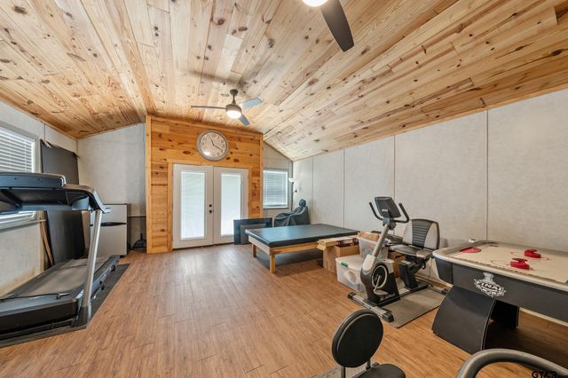 975 County Road 2954, Alba, TX 75410