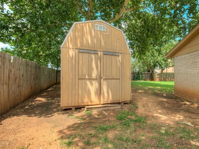 1101 Teal Place, Edmond, OK 73003